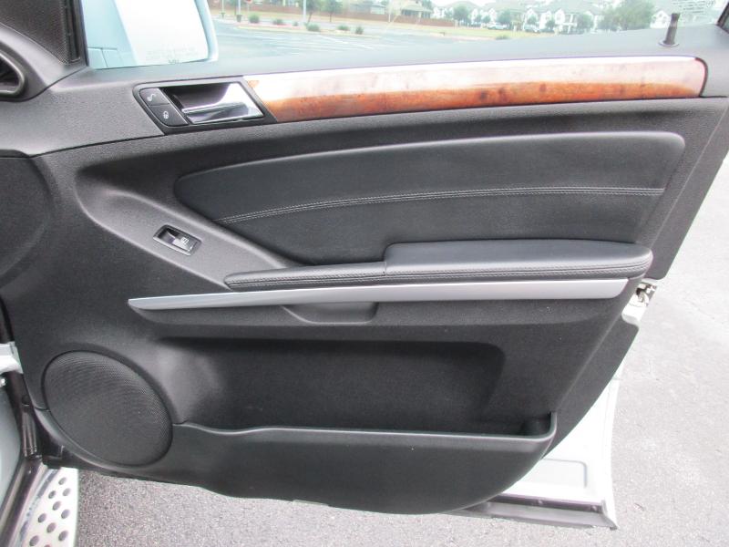 Mercedes-Benz M-Class ML350 2011