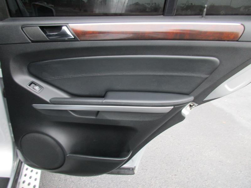 Mercedes-Benz M-Class ML350 2011