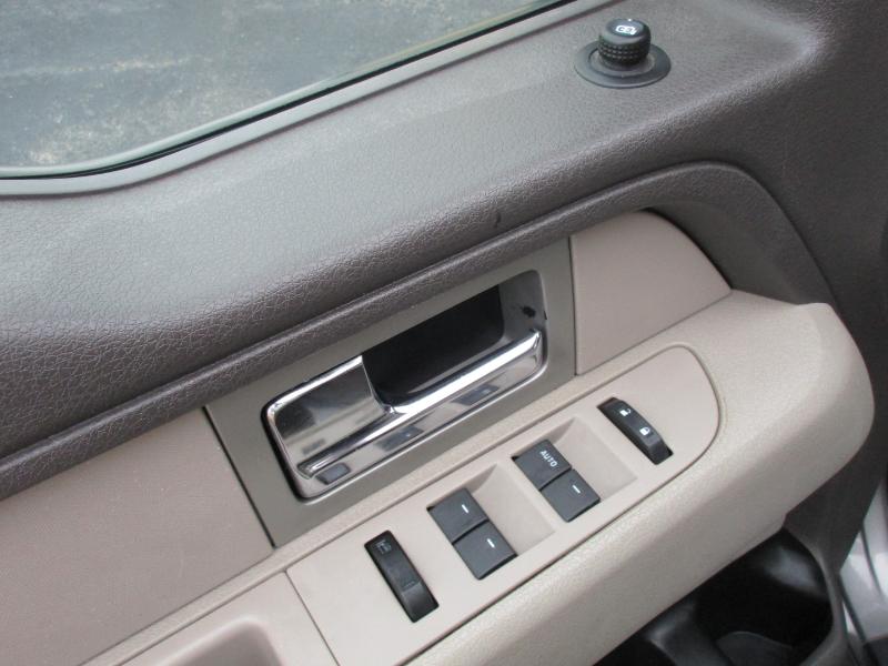 Ford F-150 Lariat SuperCrew 5.5-ft. Bed 2WD 2010