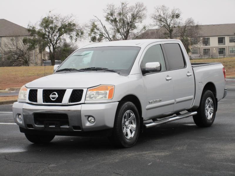 Nissan Titan SV Crew Cab 2WD 2013