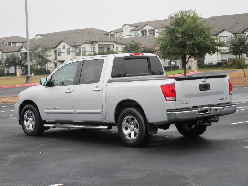 Nissan Titan SV Crew Cab 2WD 2013