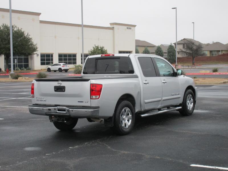 Nissan Titan SV Crew Cab 2WD 2013