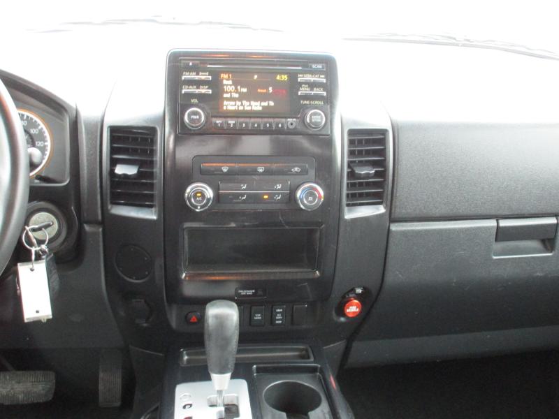 Nissan Titan SV Crew Cab 2WD 2013