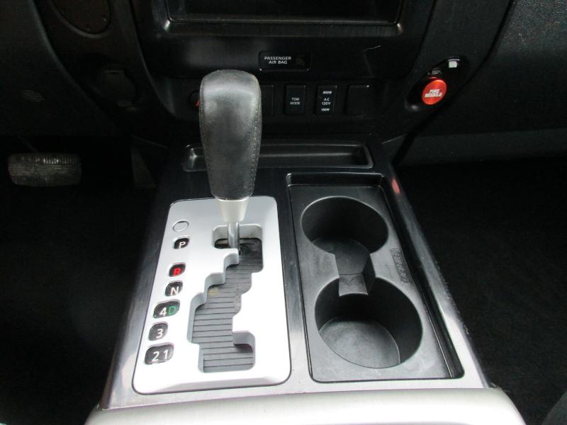 Nissan Titan SV Crew Cab 2WD 2013