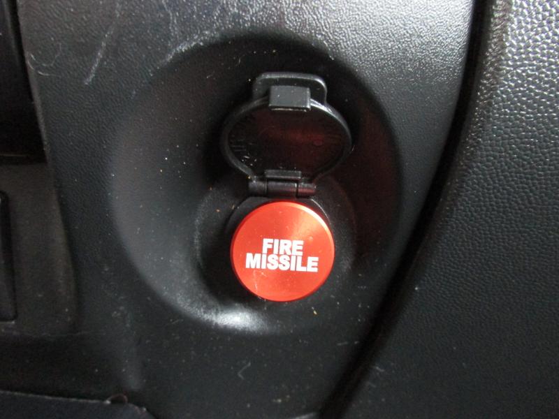 Nissan Titan SV Crew Cab 2WD 2013