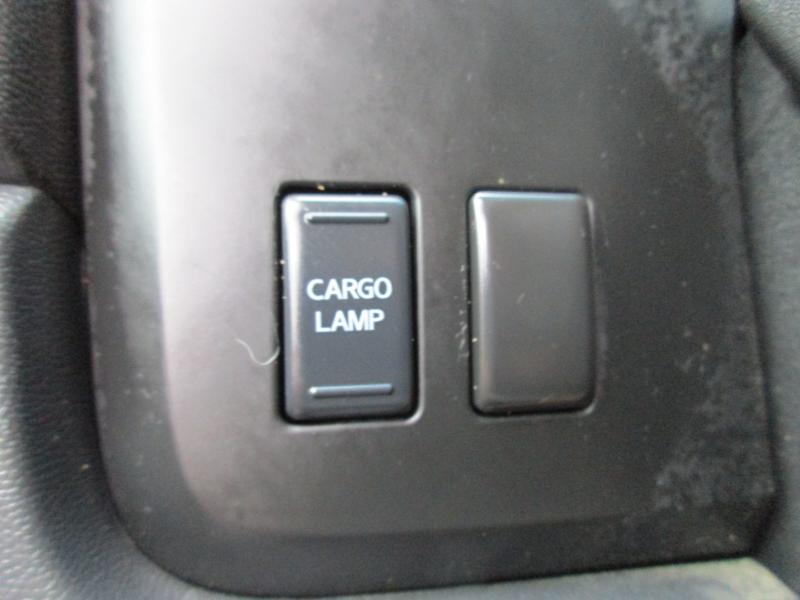 Nissan Titan SV Crew Cab 2WD 2013