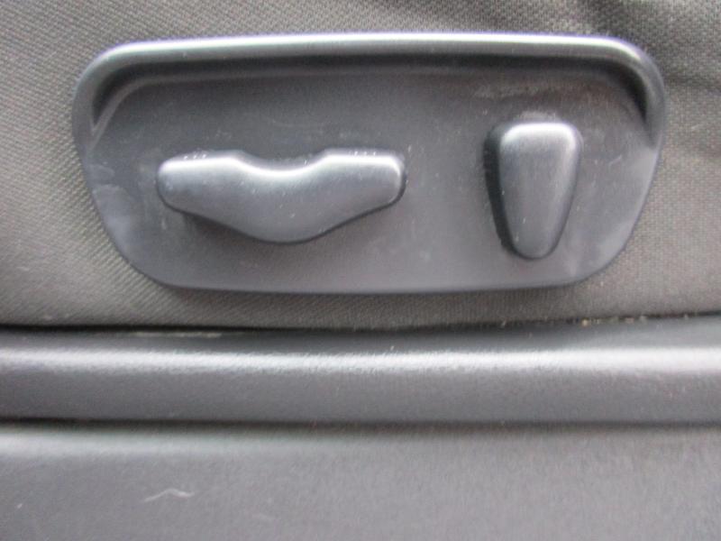 Nissan Titan SV Crew Cab 2WD 2013