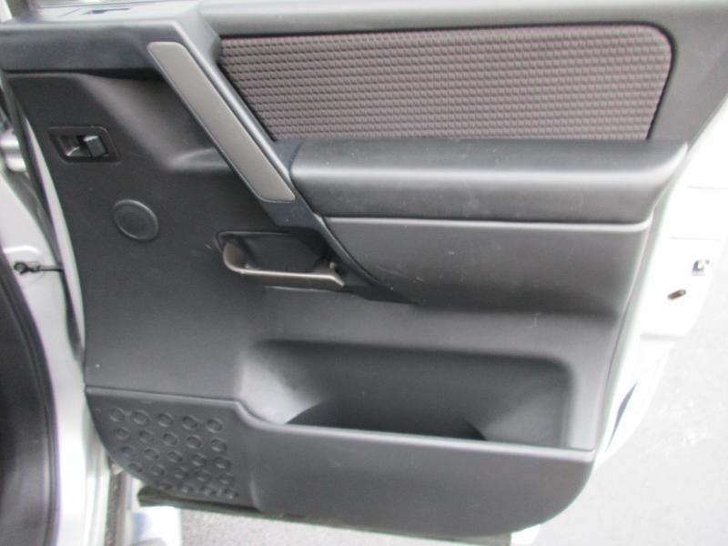 Nissan Titan SV Crew Cab 2WD 2013