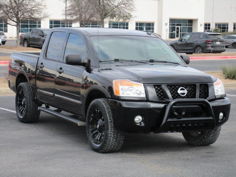 Nissan Titan PRO-4X Crew Cab 4WD SWB 2013