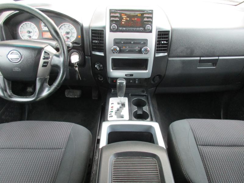 Nissan Titan PRO-4X Crew Cab 4WD SWB 2013