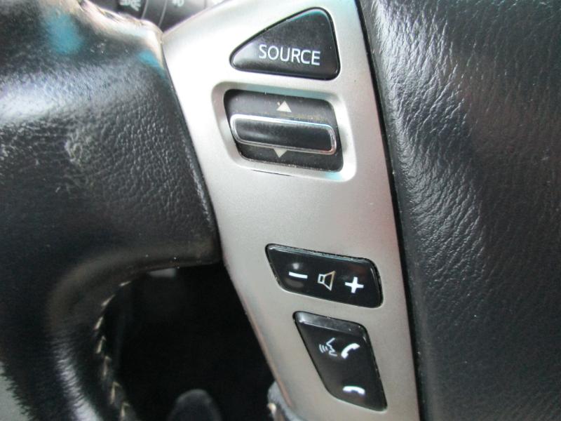 Nissan Titan PRO-4X Crew Cab 4WD SWB 2013