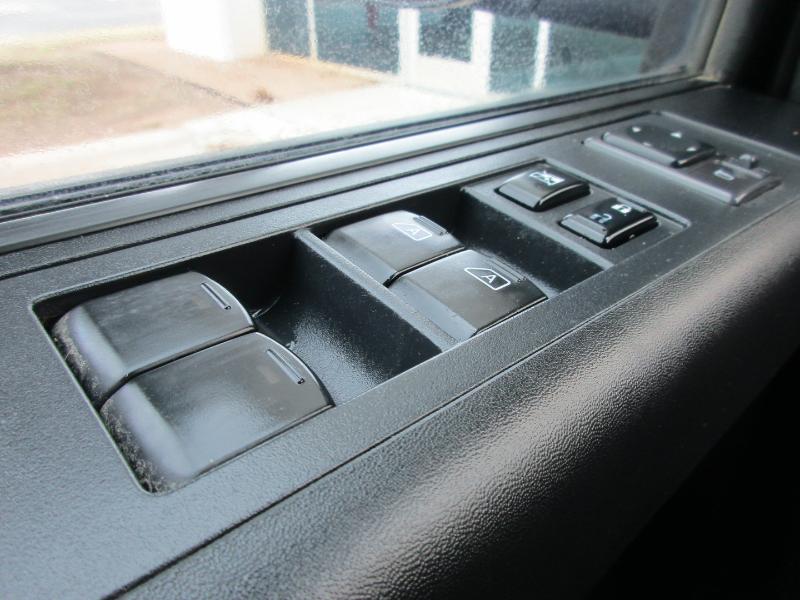 Nissan Titan PRO-4X Crew Cab 4WD SWB 2013