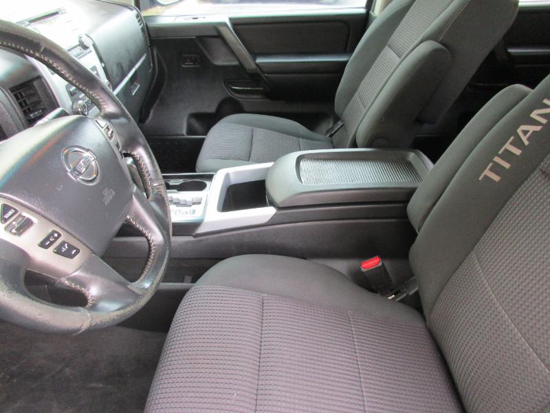 Nissan Titan PRO-4X Crew Cab 4WD SWB 2013