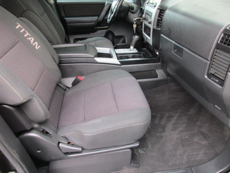 Nissan Titan PRO-4X Crew Cab 4WD SWB 2013