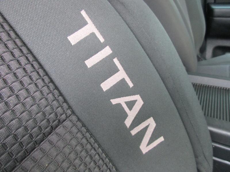 Nissan Titan PRO-4X Crew Cab 4WD SWB 2013