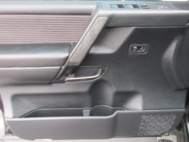 Nissan Titan PRO-4X Crew Cab 4WD SWB 2013