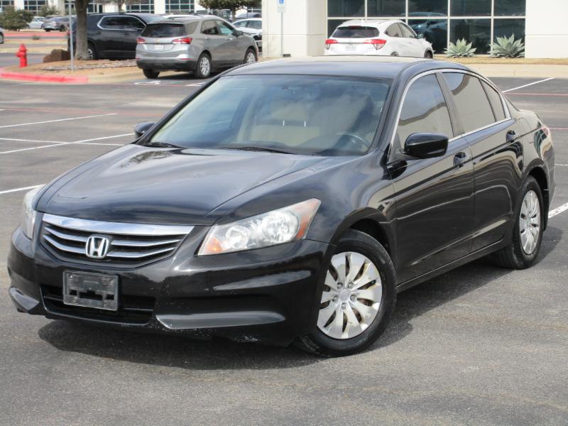 Honda Accord LX sedan AT 2011