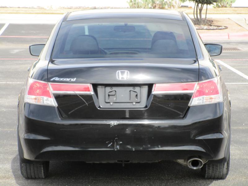 Honda Accord LX sedan AT 2011
