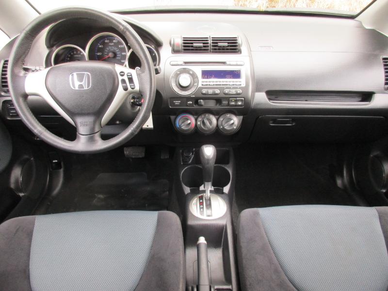 Honda Fit Sport 5-Speed AT 2008