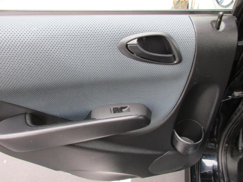 Honda Fit Sport 5-Speed AT 2008