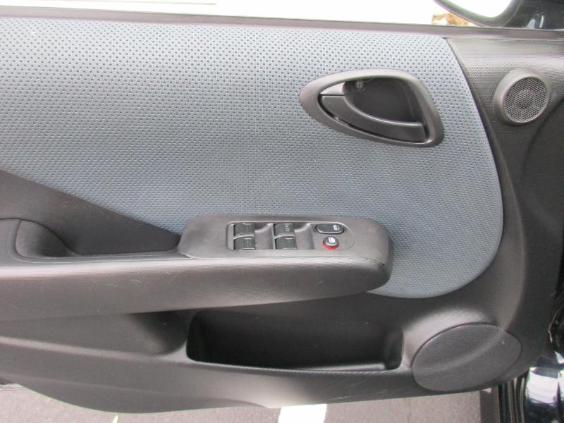 Honda Fit Sport 5-Speed AT 2008