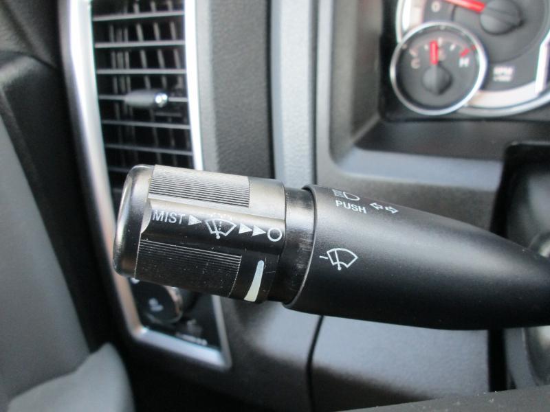 RAM 1500 Classic Tradesman Crew Cab SWB 2WD 2019