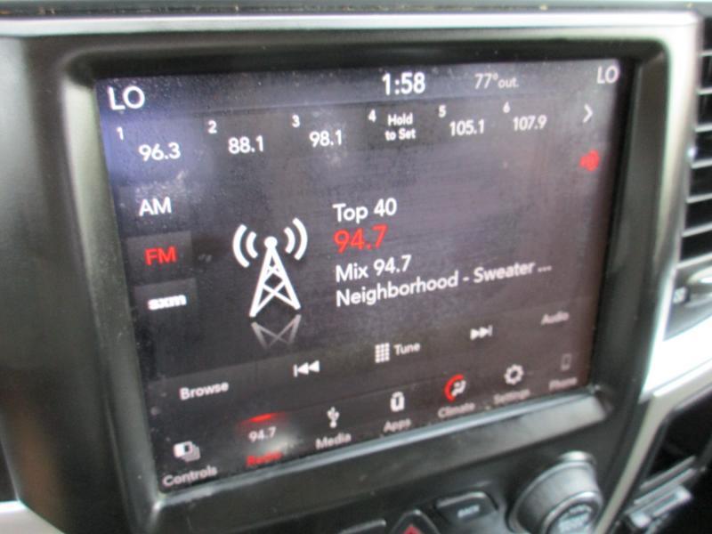 RAM 1500 Classic Tradesman Crew Cab SWB 2WD 2019