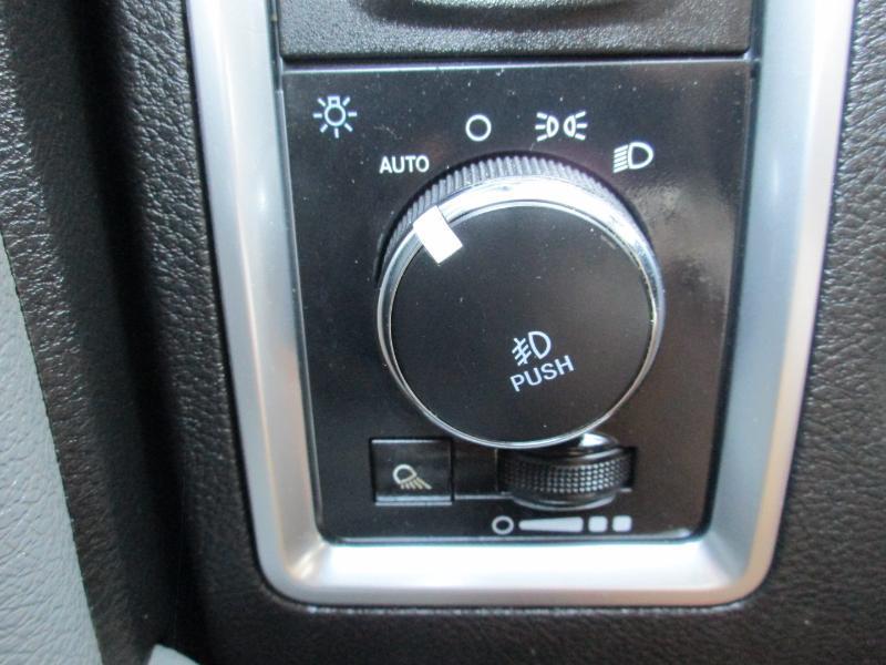 RAM 1500 Classic Tradesman Crew Cab SWB 2WD 2019