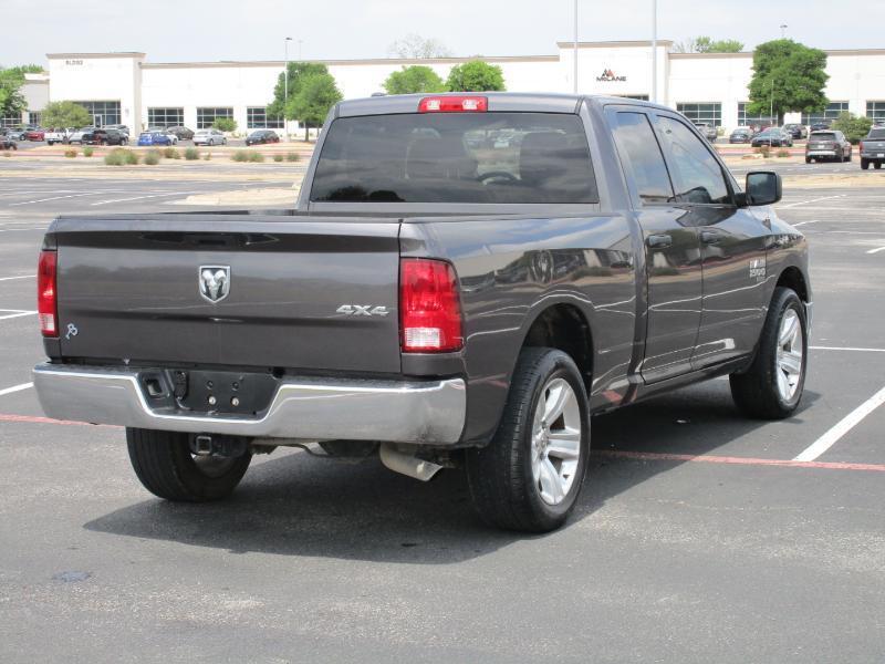 RAM 1500 Classic Tradesman Quad Cab 4WD 2021