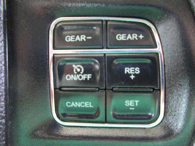 RAM 1500 Classic Tradesman Quad Cab 4WD 2021