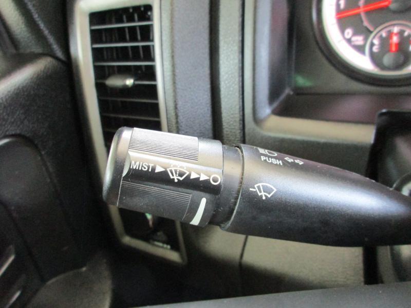 RAM 1500 Classic Tradesman Quad Cab 4WD 2021