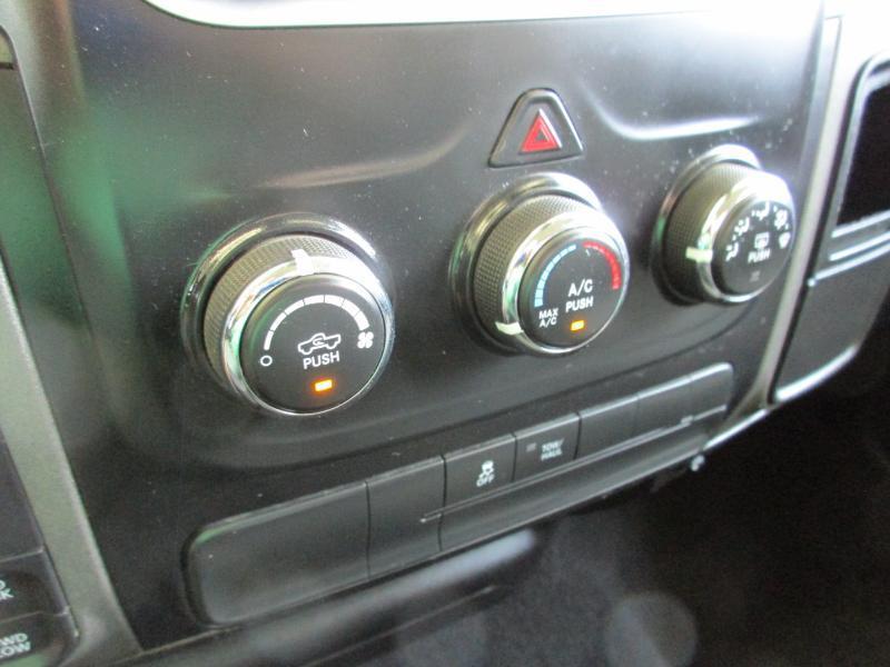 RAM 1500 Classic Tradesman Quad Cab 4WD 2021