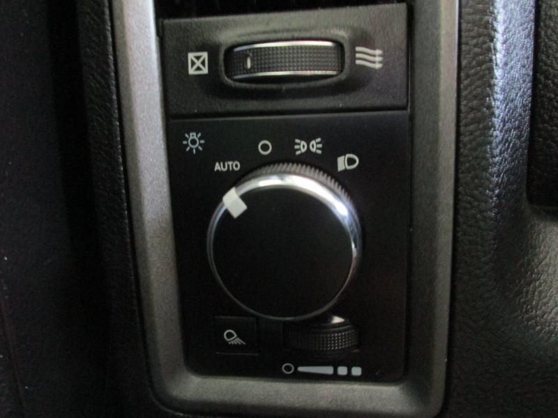 RAM 1500 Classic Tradesman Quad Cab 4WD 2021