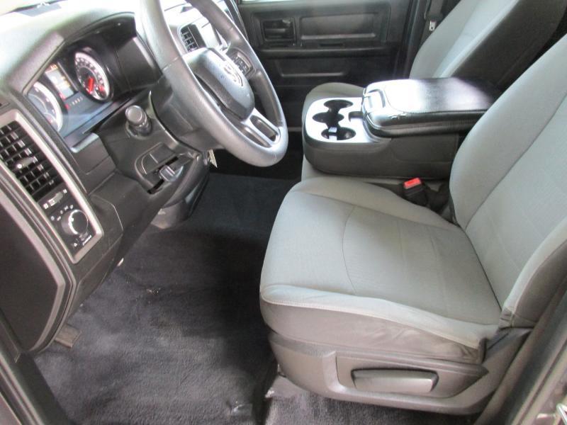 RAM 1500 Classic Tradesman Quad Cab 4WD 2021