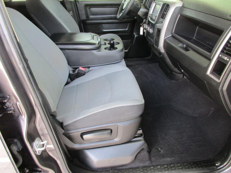 RAM 1500 Classic Tradesman Quad Cab 4WD 2021