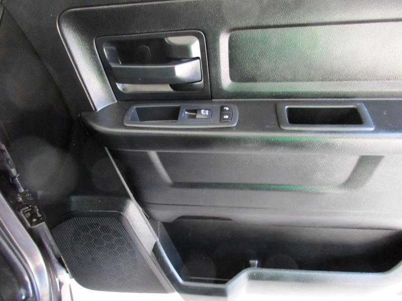 RAM 1500 Classic Tradesman Quad Cab 4WD 2021