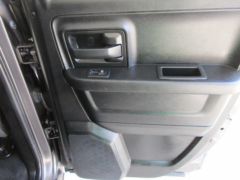 RAM 1500 Classic Tradesman Quad Cab 4WD 2021