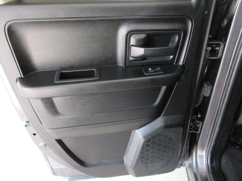 RAM 1500 Classic Tradesman Quad Cab 4WD 2021