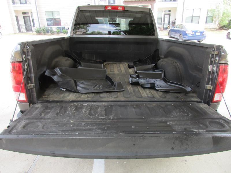 RAM 1500 Classic Tradesman Quad Cab 4WD 2021