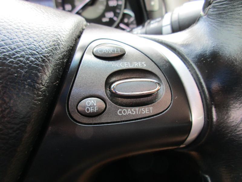 Infiniti M37 4D Sedan 2012