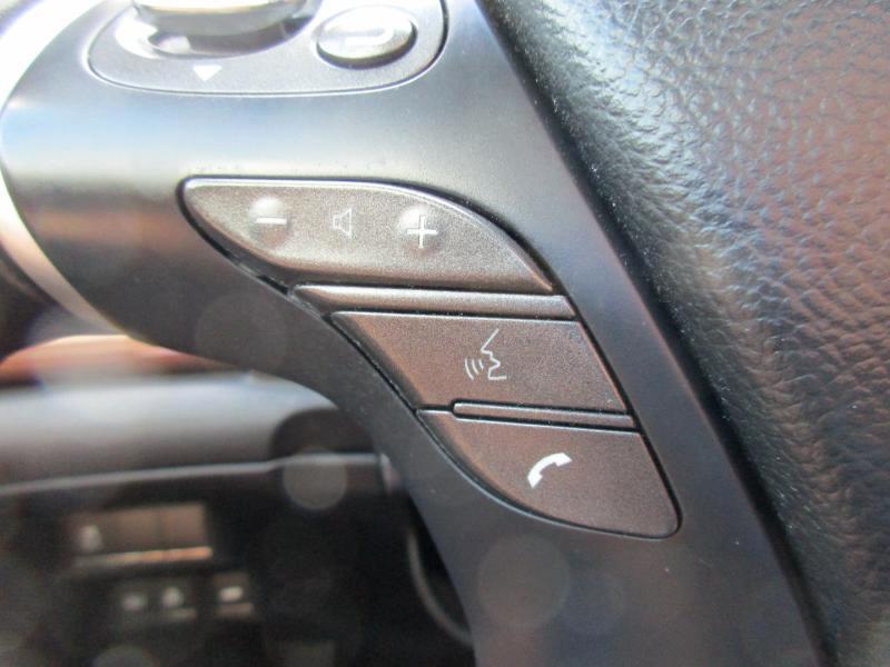 Infiniti M37 4D Sedan 2012