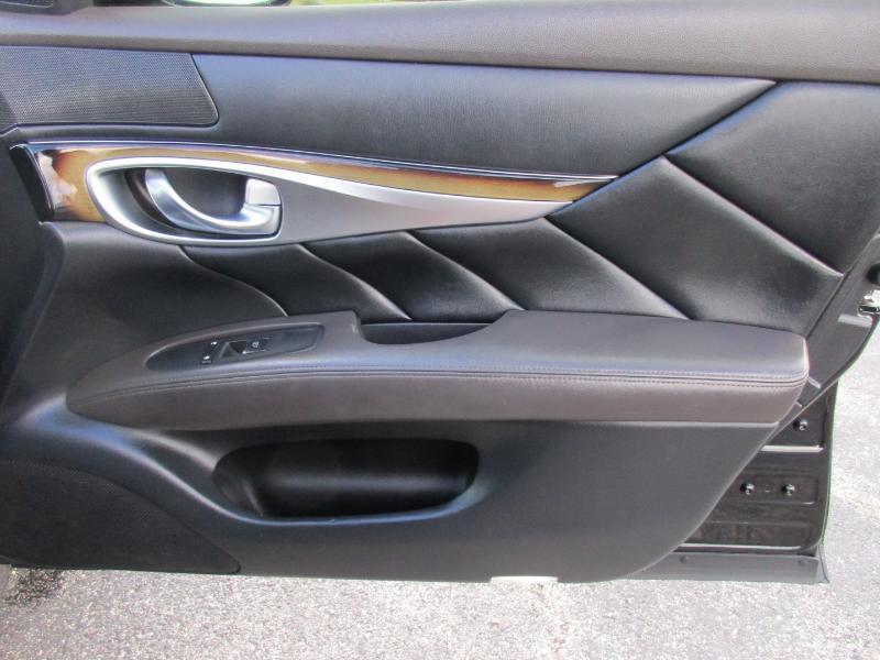 Infiniti M37 4D Sedan 2012