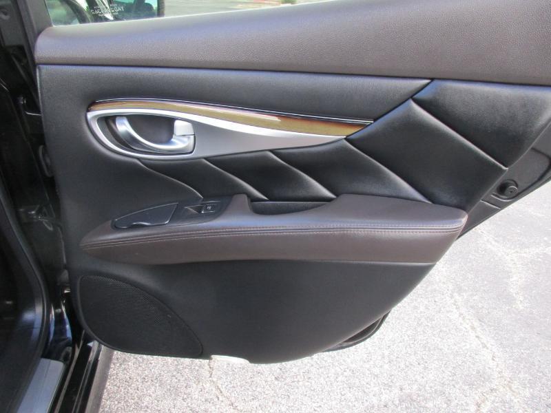 Infiniti M37 4D Sedan 2012