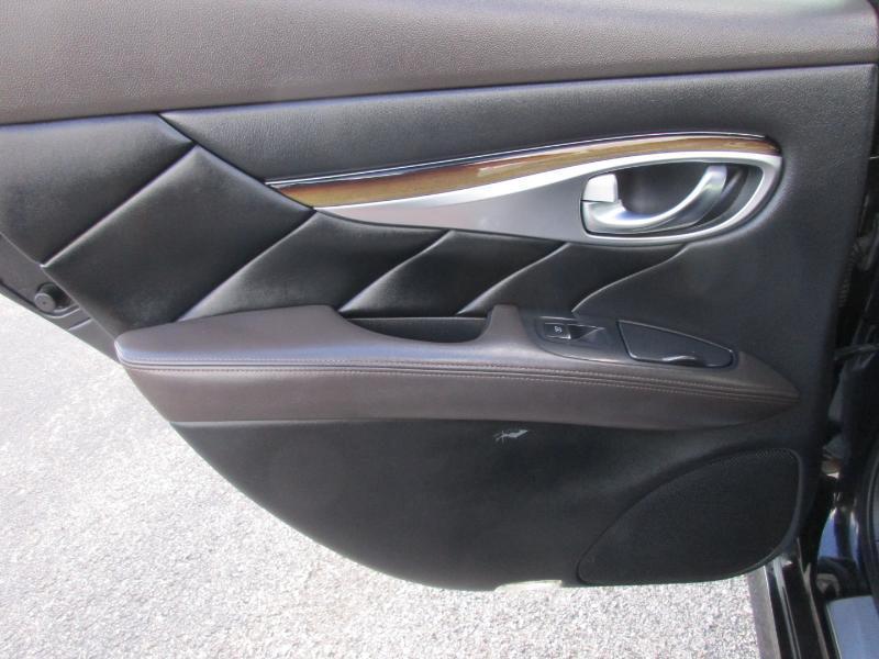 Infiniti M37 4D Sedan 2012