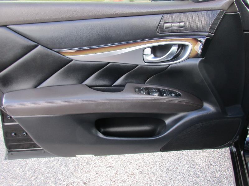 Infiniti M37 4D Sedan 2012