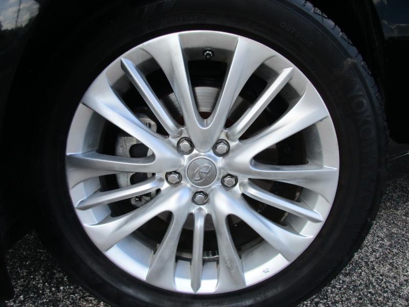 Infiniti M37 4D Sedan 2012