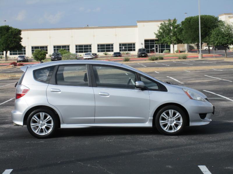 Honda Fit Sport 5-Speed AT 2011