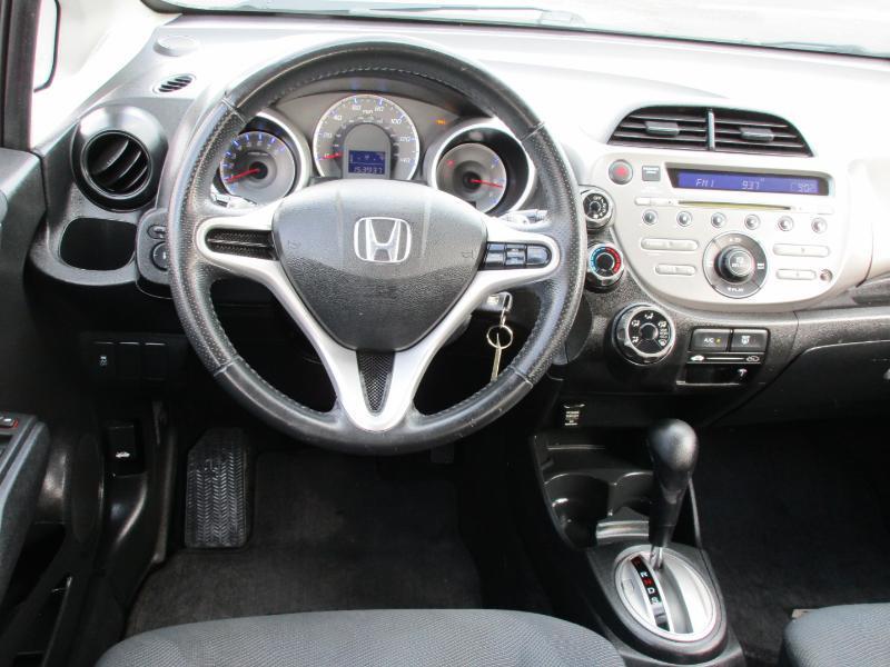 Honda Fit Sport 5-Speed AT 2011