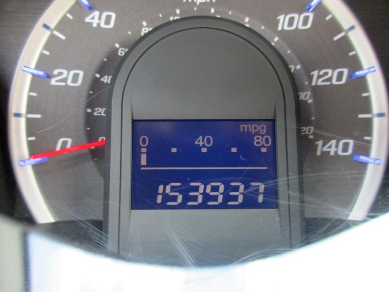 Honda Fit Sport 5-Speed AT 2011