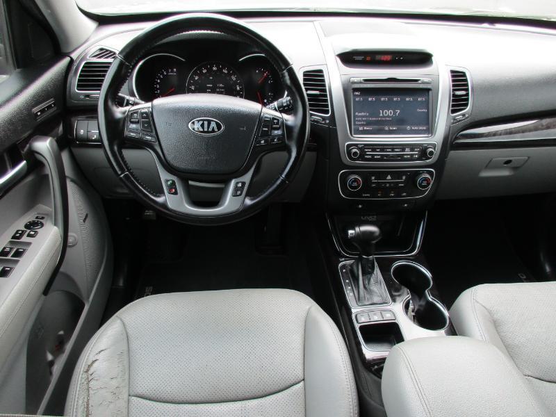 Kia Sorento SX V6 FWD 2014